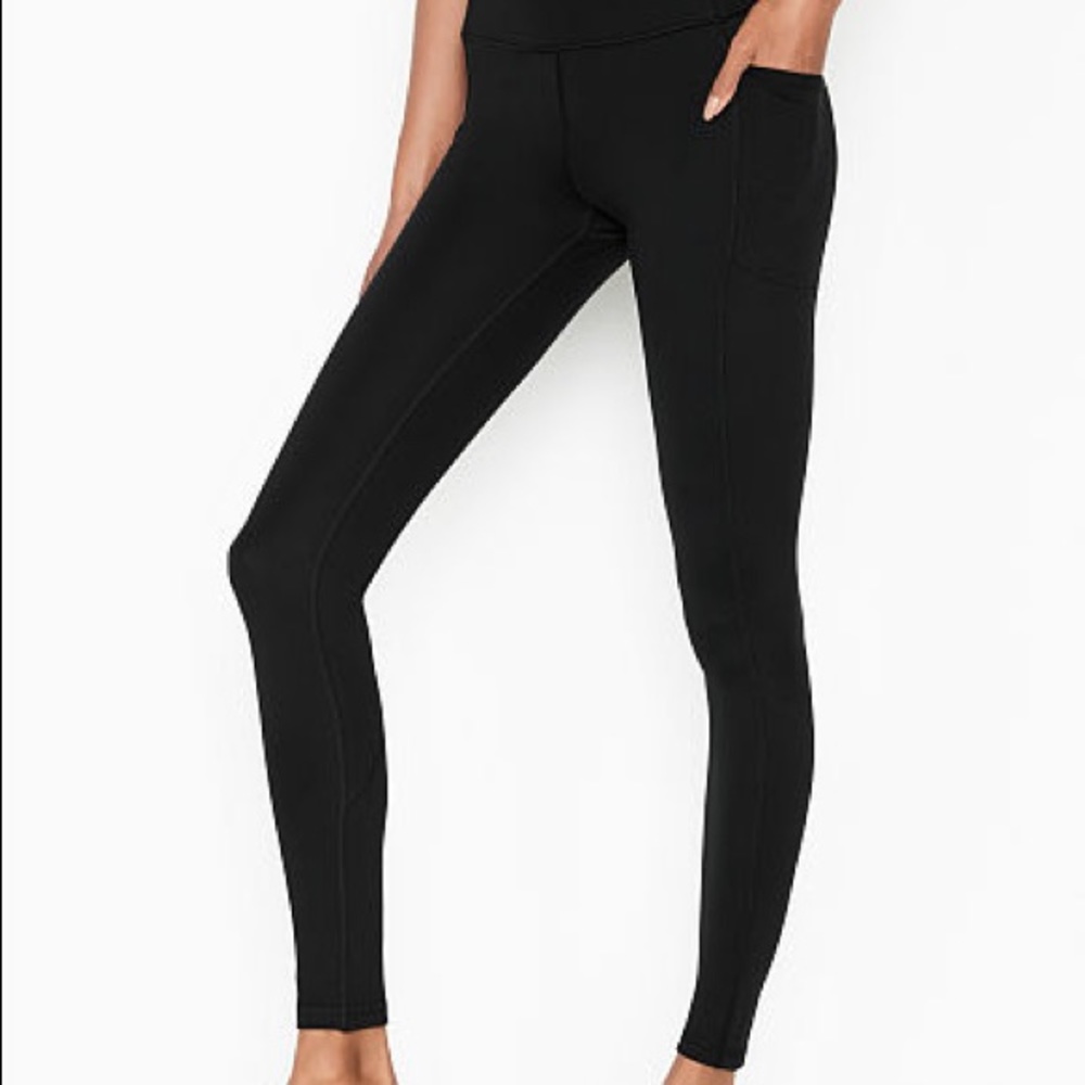 VS Incredible Essential Leggings
